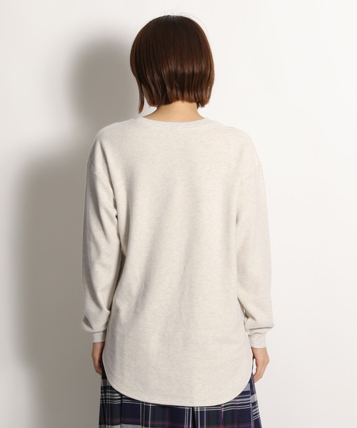 niko and...(ニコアンド)の「起毛スムースクループルオーバー(Tシャツ/カットソー・レディース・ブラック/グリーン/ナチュラル/チャコール・MEDIUM/LARGE)」の7枚目の写真