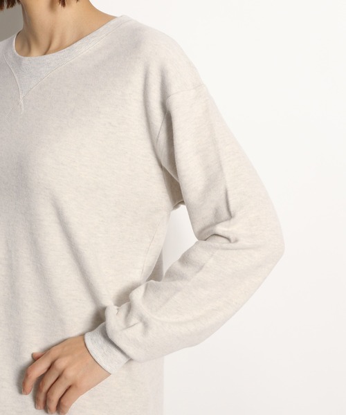 niko and...(ニコアンド)の「起毛スムースクループルオーバー(Tシャツ/カットソー・レディース・ブラック/グリーン/ナチュラル/チャコール・MEDIUM/LARGE)」の9枚目の写真