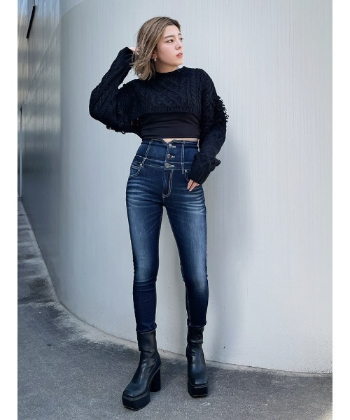 ENVYM（アンビー）の「フリンジケーブルショートニット（ニット/セーター・レディース・ブルー/ホワイト/ブラック・FREE）」の13枚目の写真