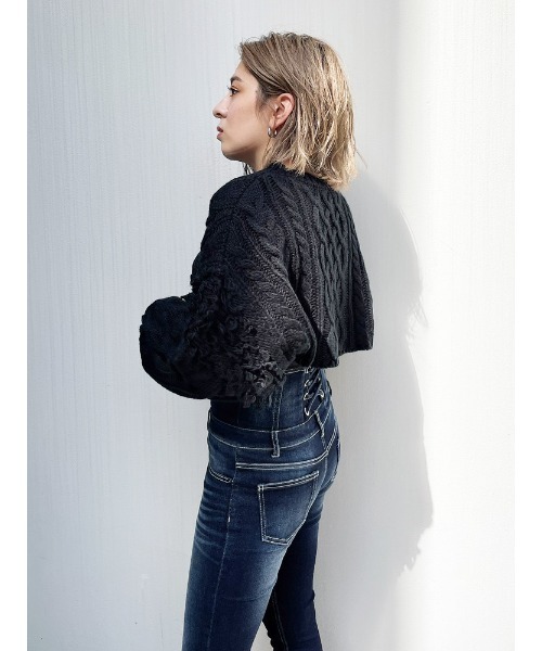 ENVYM（アンビー）の「フリンジケーブルショートニット（ニット/セーター・レディース・ブルー/ホワイト/ブラック・FREE）」の16枚目の写真