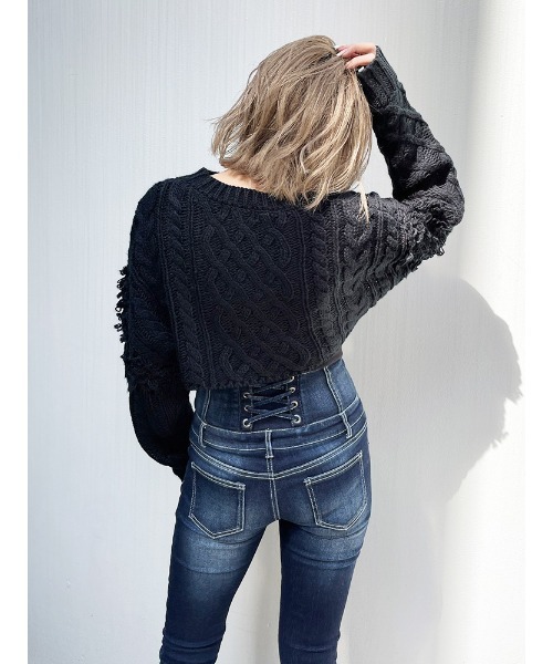 ENVYM（アンビー）の「フリンジケーブルショートニット（ニット/セーター・レディース・ブルー/ホワイト/ブラック・FREE）」の17枚目の写真