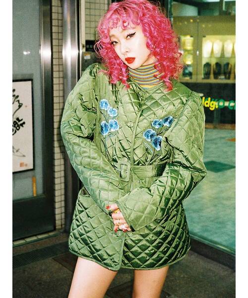 jouetie(ジュエティ)の「【POSTOKYO】パワショルキルティングJAPANジャケットコート(ノーカラージャケット・レディース・ブラック/カーキ/アイボリー/その他1・MEDIUM)」の6枚目の写真