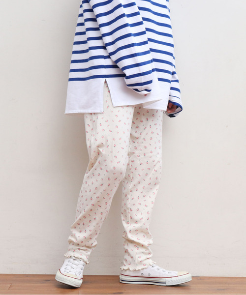 CHILD WOMAN（チャイルドウーマン）の「フライス小花プリント レギンスパンツ（レギンス/スパッツ・レディース・アイボリー/サックスブルー/ブルー/オレンジ/イエロー/ブルー系その他・FREE）」の2枚目の写真