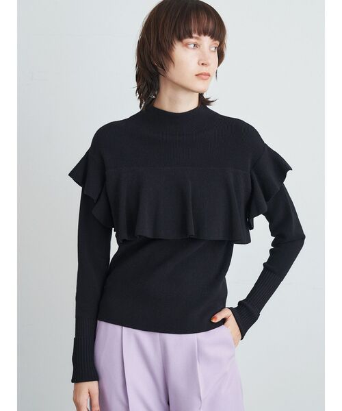 ELENDEEK（エレンディーク）の「フレアケープライクニット（ニット/セーター・レディース・オフホワイト/ラベンダー/ブラック・FREE）」の2枚目の写真