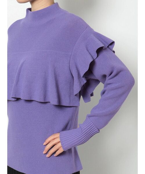 ELENDEEK（エレンディーク）の「フレアケープライクニット（ニット/セーター・レディース・オフホワイト/ラベンダー/ブラック・FREE）」の17枚目の写真