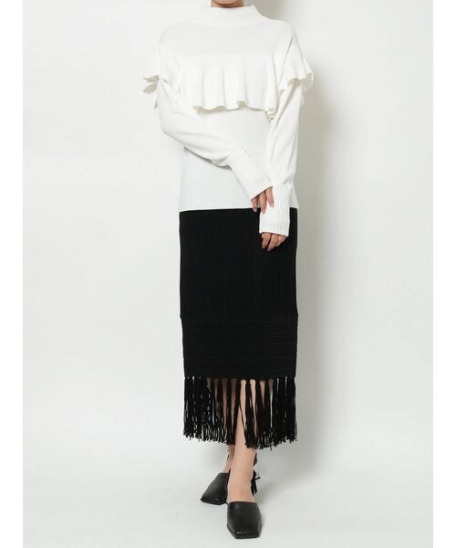 ELENDEEK（エレンディーク）の「フレアケープライクニット（ニット/セーター・レディース・オフホワイト/ラベンダー/ブラック・FREE）」の19枚目の写真