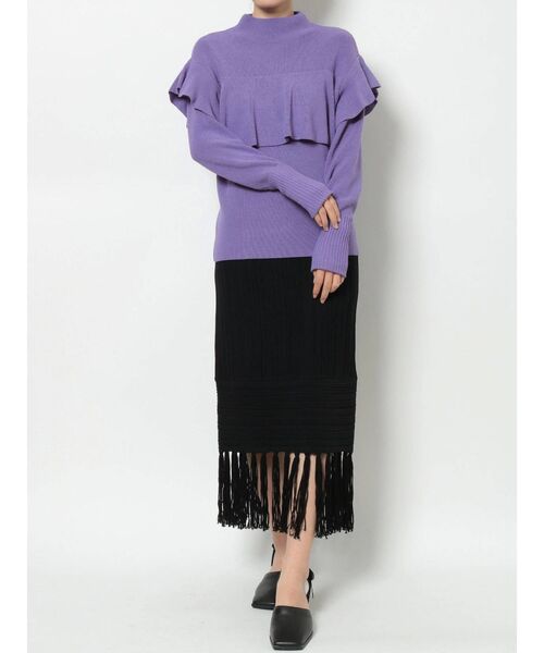 ELENDEEK（エレンディーク）の「フレアケープライクニット（ニット/セーター・レディース・オフホワイト/ラベンダー/ブラック・FREE）」の21枚目の写真