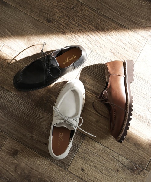 SESTO（セスト）の「軽量EVA底の革ピースレースアップチロリアンシューズ（ドレスシューズ・レディース・キャメル/ブラック/ホワイト・25.0cm/23.0cm/23.5cm/24.5cm/24.0cm/22.5cm）」の22枚目の写真