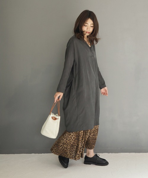 SESTO（セスト）の「軽量EVA底の革ピースレースアップチロリアンシューズ（ドレスシューズ・レディース・キャメル/ブラック/ホワイト・25.0cm/23.0cm/23.5cm/24.5cm/24.0cm/22.5cm）」の6枚目の写真