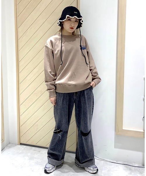 X-girl（エックスガール）の「PEACHY LOGO CREW SWEAT TOP（スウェット・レディース・ブラック/ベージュ/ホワイト・S/M/L/XL）」の13枚目の写真