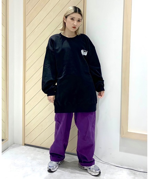 X-girl（エックスガール）の「PEACHY LOGO CREW SWEAT TOP（スウェット・レディース・ブラック/ベージュ/ホワイト・S/M/L/XL）」の15枚目の写真