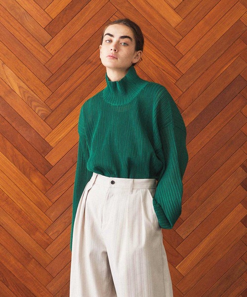 SHAREEF（シャリーフ）の「PLEATS HIGH-NECK P/O（Tシャツ/カットソー