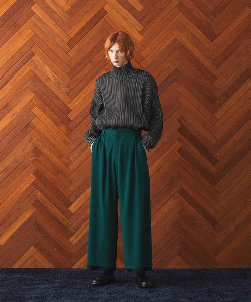 SHAREEF（シャリーフ）の「PLEATS HIGH-NECK P/O（Tシャツ/カットソー