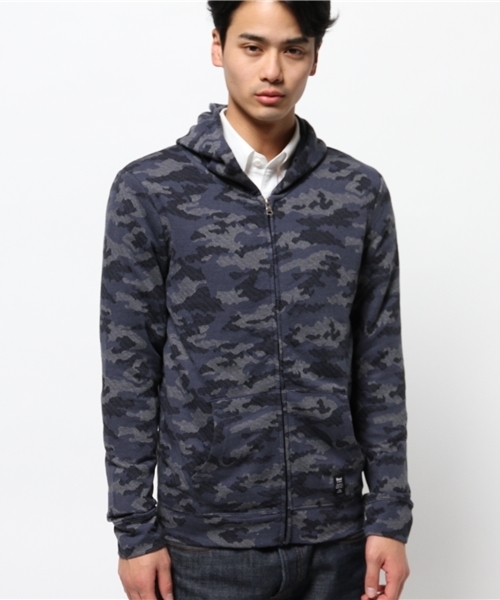 VENCEEXCHANGE（ヴァンスエクスチェンジ）の「カモフラジャガードZIPパーカー           （パーカー・メンズ・シルバー/ネイビー・SMALL/LARGE/MEDIUM）」の3枚目の写真