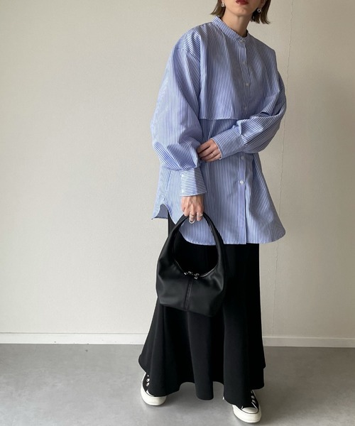 y/m by misato(イムバイミサト)の「ストライプケープシャツ(シャツ/ブラウス・レディース・ブラック/ブルー/グリーン・FREE)」の20枚目の写真