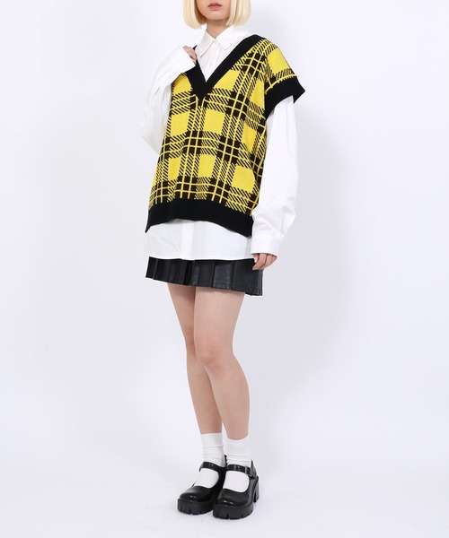 PUNYUS(プニュズ)の「無地長袖シャツ(シャツ/ブラウス・レディース・ホワイト・1/2/4/3)」の3枚目の写真