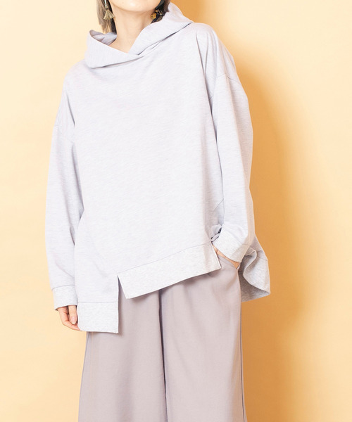 OSMOSIS(オズモーシス)の「【WEB限定アイテム】フードプルオーバー(パーカー・レディース・ライトグレー/ブラック/ダークグレー・ONE SIZE)」の3枚目の写真