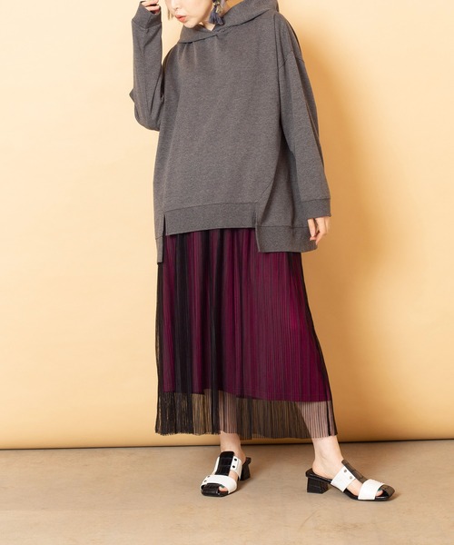 OSMOSIS(オズモーシス)の「【WEB限定アイテム】フードプルオーバー(パーカー・レディース・ライトグレー/ブラック/ダークグレー・ONE SIZE)」の10枚目の写真