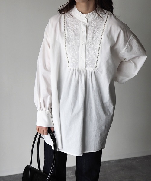 Riberry（リベリー）の「綿ローン刺繍チュニックブラウス（シャツ/ブラウス・レディース・オフホワイト/ブラック/ミント/ブルー・MEDIUM）」の13枚目の写真