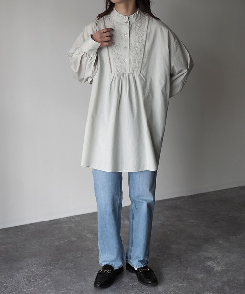 Riberry（リベリー）の「綿ローン刺繍チュニックブラウス（シャツ/ブラウス・レディース・オフホワイト/ブラック/ミント/ブルー・MEDIUM）」の22枚目の写真