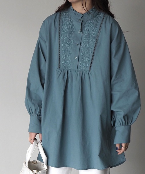 Riberry（リベリー）の「綿ローン刺繍チュニックブラウス（シャツ/ブラウス・レディース・オフホワイト/ブラック/ミント/ブルー・MEDIUM）」の6枚目の写真