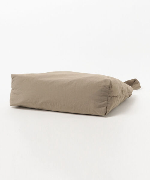 BEAMS LIGHTS（ビームスライツ）の「BEAMS LIGHTS / バンブー釦 ショルダーバッグ（ショルダーバッグ・メンズ・ブラック/ベージュ/サックスブルー・FREE）」の13枚目の写真