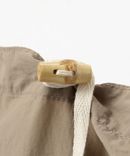 BEAMS LIGHTS（ビームスライツ）の「BEAMS LIGHTS / バンブー釦 ショルダーバッグ（ショルダーバッグ・メンズ・ブラック/ベージュ/サックスブルー・FREE）」の12枚目の写真