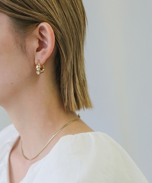 select MOCA（セレクトモカ）の「ミニLAVAピアス（ピアス（両耳用）・レディース・シルバー/ゴールド・FREE）」の6枚目の写真