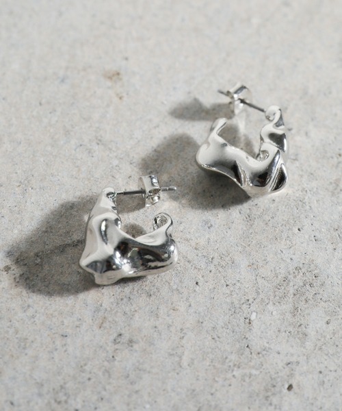 select MOCA（セレクトモカ）の「ミニLAVAピアス（ピアス（両耳用）・レディース・シルバー/ゴールド・FREE）」の12枚目の写真