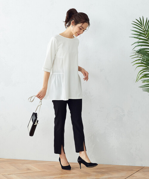 COMME CA ISM(コムサイズム)の「スリット入り イージーパンツ(その他パンツ・レディース・ブラック/グレイッシュベージュ・SMALL/MEDIUM/LARGE)」の4枚目の写真