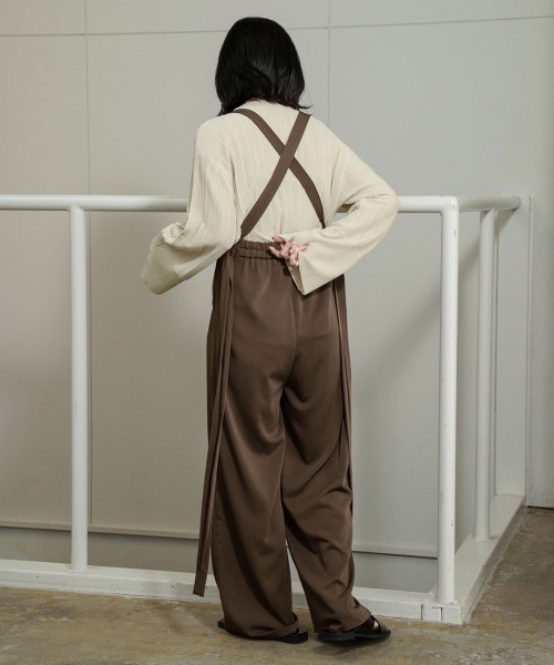 lawgy（ラウジー）の「side ribbon suspender pants（その他パンツ 
