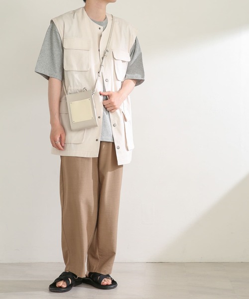 SENSE OF PLACE by URBAN RESEARCH(センスオブプレイスバイアーバンリサーチ)の「『ユニセックス』マルチポケットミリタリーベスト(ベスト・メンズ・ライトカーキ/ブラック/ライトベージュ・LARGE/MEDIUM)」の16枚目の写真