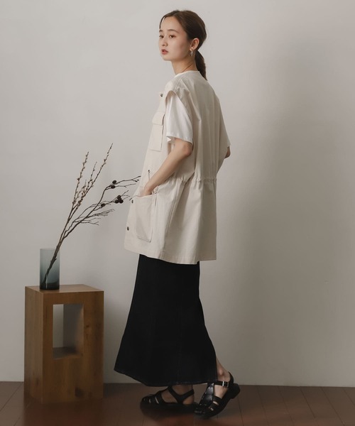 SENSE OF PLACE by URBAN RESEARCH(センスオブプレイスバイアーバンリサーチ)の「『ユニセックス』マルチポケットミリタリーベスト(ベスト・メンズ・ライトカーキ/ブラック/ライトベージュ・LARGE/MEDIUM)」の19枚目の写真