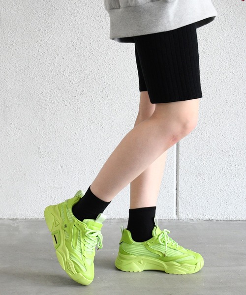 NOFALL（ノーフォール）の「ビビットカラーダッドスニーカー（スニーカー・レディース・ホワイト/イエロー/ブラック/ピンク/グリーン・L/LL/3L/S/M/SS）」の3枚目の写真