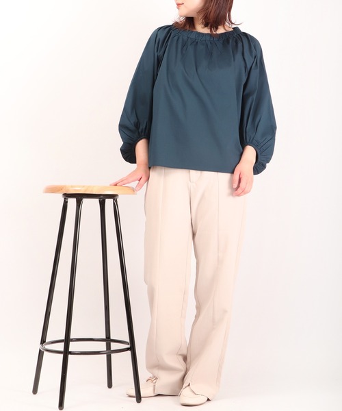 EGLANTINE(エグランティーヌ)の「EGLANTINE パフスリーブブラウス(シャツ/ブラウス・レディース・オフホワイト/コーラルピンク/イエロー/サックスブルー/パープル/ネイビー・40)」の16枚目の写真
