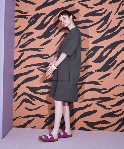 manana suerte（マニャーナスエルテ）の「コットンリネン スリットネックプルオーバー（シャツ/ブラウス・レディース・グレー/ブラック/グリーン・FREE）」の13枚目の写真