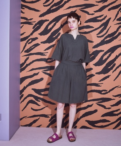 manana suerte（マニャーナスエルテ）の「コットンリネン スリットネックプルオーバー（シャツ/ブラウス・レディース・グレー/ブラック/グリーン・FREE）」の12枚目の写真