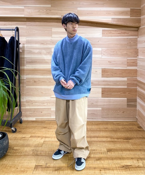 SUPERTHANKS（スーパーサンクス）の「リブモックネックオーバーサイズカットソー ビッグシルエット（ユニセックス）BRUSHED RIB MOCKNECK（ニット/セーター・メンズ・ブルー/ブラック/オフホワイト・S/M/L）」の18枚目の写真