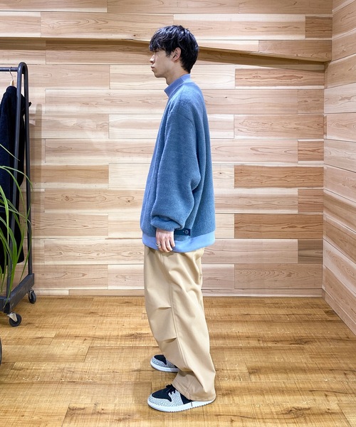 SUPERTHANKS（スーパーサンクス）の「リブモックネックオーバーサイズカットソー ビッグシルエット（ユニセックス）BRUSHED RIB MOCKNECK（ニット/セーター・メンズ・ブルー/ブラック/オフホワイト・S/M/L）」の19枚目の写真