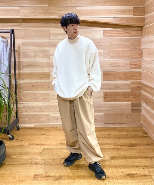 SUPERTHANKS（スーパーサンクス）の「リブモックネックオーバーサイズカットソー ビッグシルエット（ユニセックス）BRUSHED RIB MOCKNECK（ニット/セーター・メンズ・ブルー/ブラック/オフホワイト・S/M/L）」の21枚目の写真