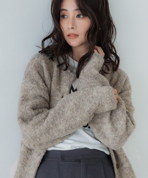 coca(coca)(コカ)の「ブークレニットクルーネックカーディガン(カーディガン/ボレロ・レディース・イエロー/ブルー/ベージュ/チャコールグレー/ターコイズブルー/ライトピンク/グレイッシュベージュ/ライトブルー・M/L)」の11枚目の写真