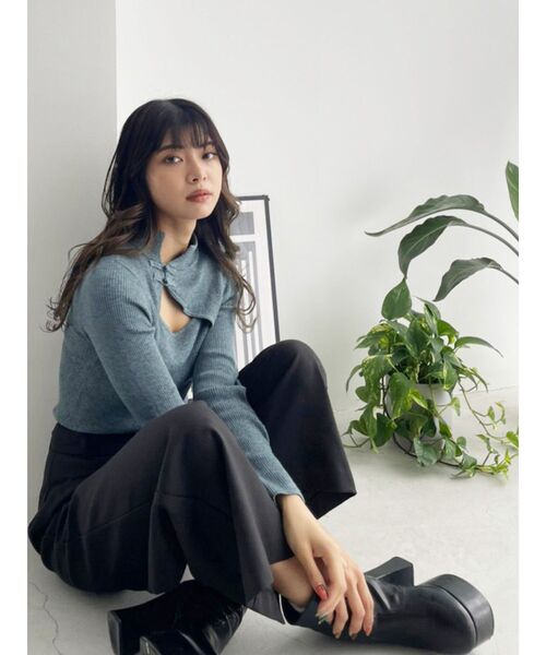 MURUA（ムルーア）の「チャイナタイトニット（ニット/セーター・レディース・ブラック/グレー/ブルー/モカ・FREE）」の9枚目の写真