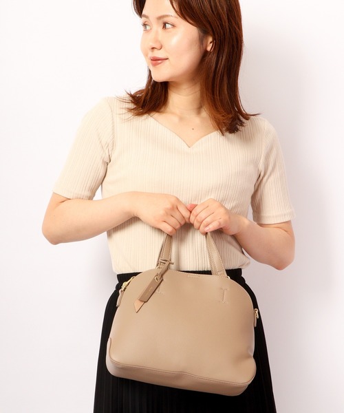 Legato Largo(レガートラルゴ)の「Legato Largo 軽量フェイクレザー2WAYショルダーバッグ(ショルダーバッグ・レディース・ブラック/アイボリー/グレイッシュベージュ/ブルーグレー・FREE)」の20枚目の写真