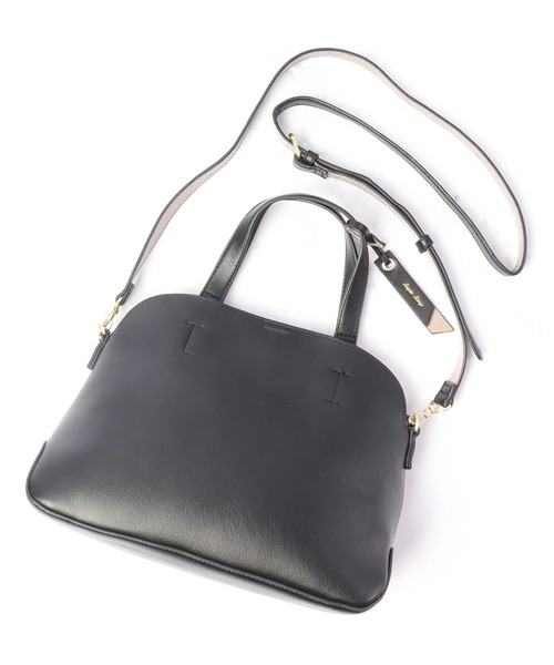 Legato Largo(レガートラルゴ)の「Legato Largo 軽量フェイクレザー2WAYショルダーバッグ(ショルダーバッグ・レディース・ブラック/アイボリー/グレイッシュベージュ/ブルーグレー・FREE)」の5枚目の写真