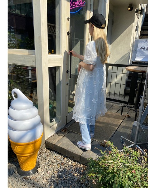 WC（ダブル シー）の「シアーフラワー半袖ワンピース（ワンピース・レディース・ホワイト・FREE）」の12枚目の写真