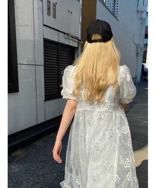 WC（ダブル シー）の「シアーフラワー半袖ワンピース（ワンピース・レディース・ホワイト・FREE）」の11枚目の写真