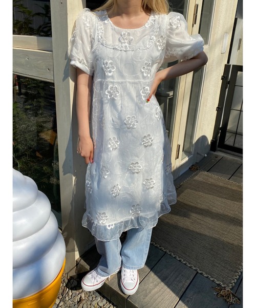WC（ダブル シー）の「シアーフラワー半袖ワンピース（ワンピース・レディース・ホワイト・FREE）」の10枚目の写真