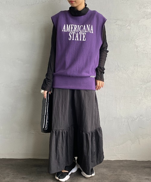 AMERICANA（アメリカーナ）の「[Americana×JEANS FACTORY/アメリカーナ×ジーンズファクトリー] 別注 AMERICAN STATE ロゴプリントスウェットベスト（ベスト・レディース・アイボリー/スミクロ/パープル・ONE SIZE）」の6枚目の写真