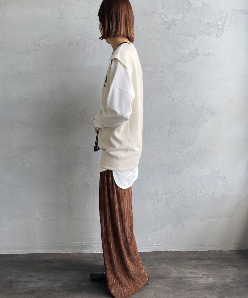 AMERICANA（アメリカーナ）の「[Americana×JEANS FACTORY/アメリカーナ×ジーンズファクトリー] 別注 AMERICAN STATE ロゴプリントスウェットベスト（ベスト・レディース・アイボリー/スミクロ/パープル・ONE SIZE）」の11枚目の写真