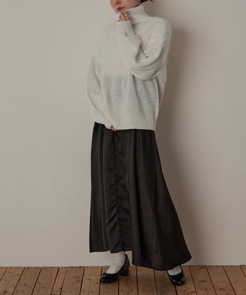 Fashion Letter（ファッションレター）の「5G シャギー使いタートルプルオーバー（ニット/セーター・レディース・ライトベージュ/ブラック/オフホワイト/パープル・M）」の2枚目の写真